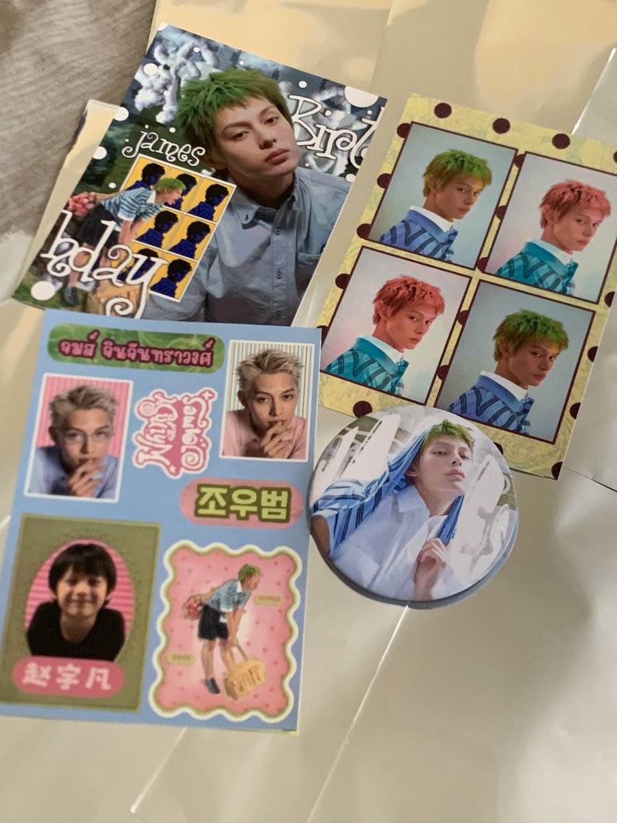 des___sert's tweet photo. 🧌 rt & like are appreciated ♡. 
#JAMES’s birthday Freebies
by ; @des___sert ᯓᡣ𐭩

✰ for coerina only
✰ person = 1 set, no rf
✰ claim by 🍊10.10 at 20.30 wib
✰ dont’ forget to write ur @ on notes!
✰ kindly tag me if you get one 🖤

🔗 ; https://t.co/OArmX6pn7B
📌 ; limited qty

goodluck ദ്ദി(ᵔᗜᵔ)