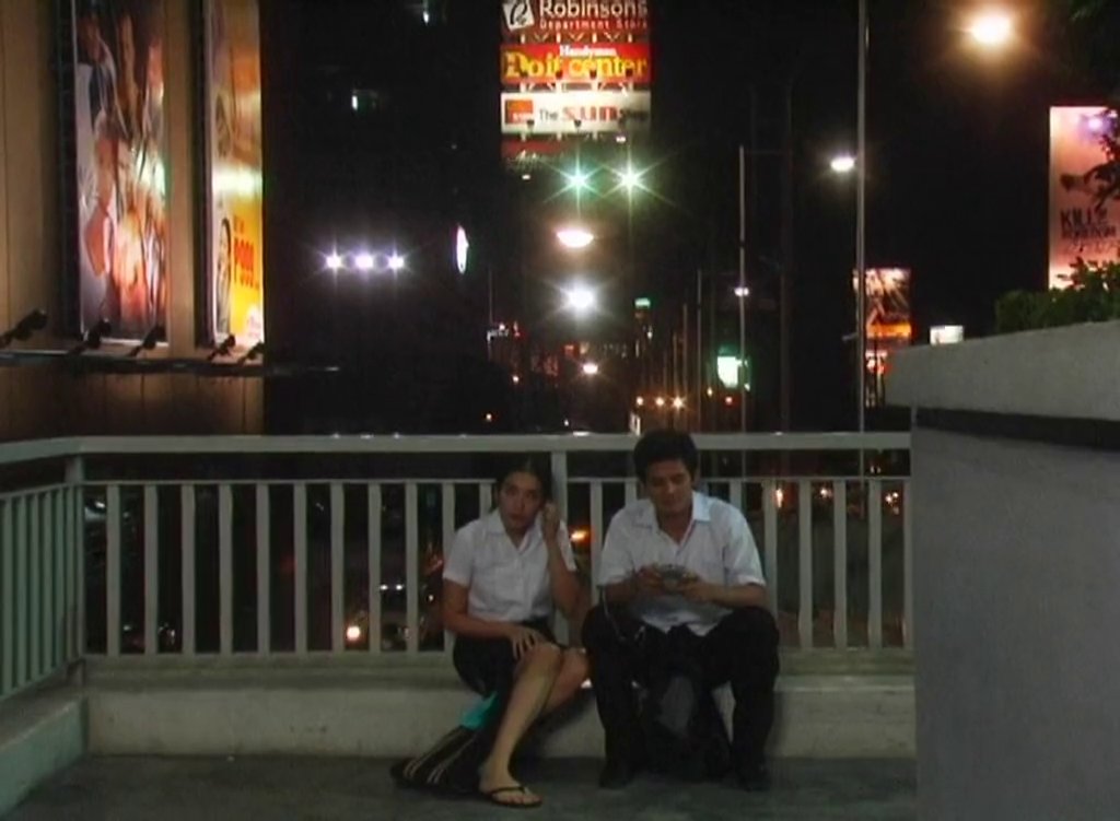 martiniblueue's tweet photo. "ang pangit-pangit ng mundo. pinagtyatiyagaan ko lang. tapos dumating ka. tapos ginising mo 'ko. tapos sinabi mo, ba't ako magtyatiyaga?"

endo (2007) dir. jade castro https://t.co/bzP3vYXtZO