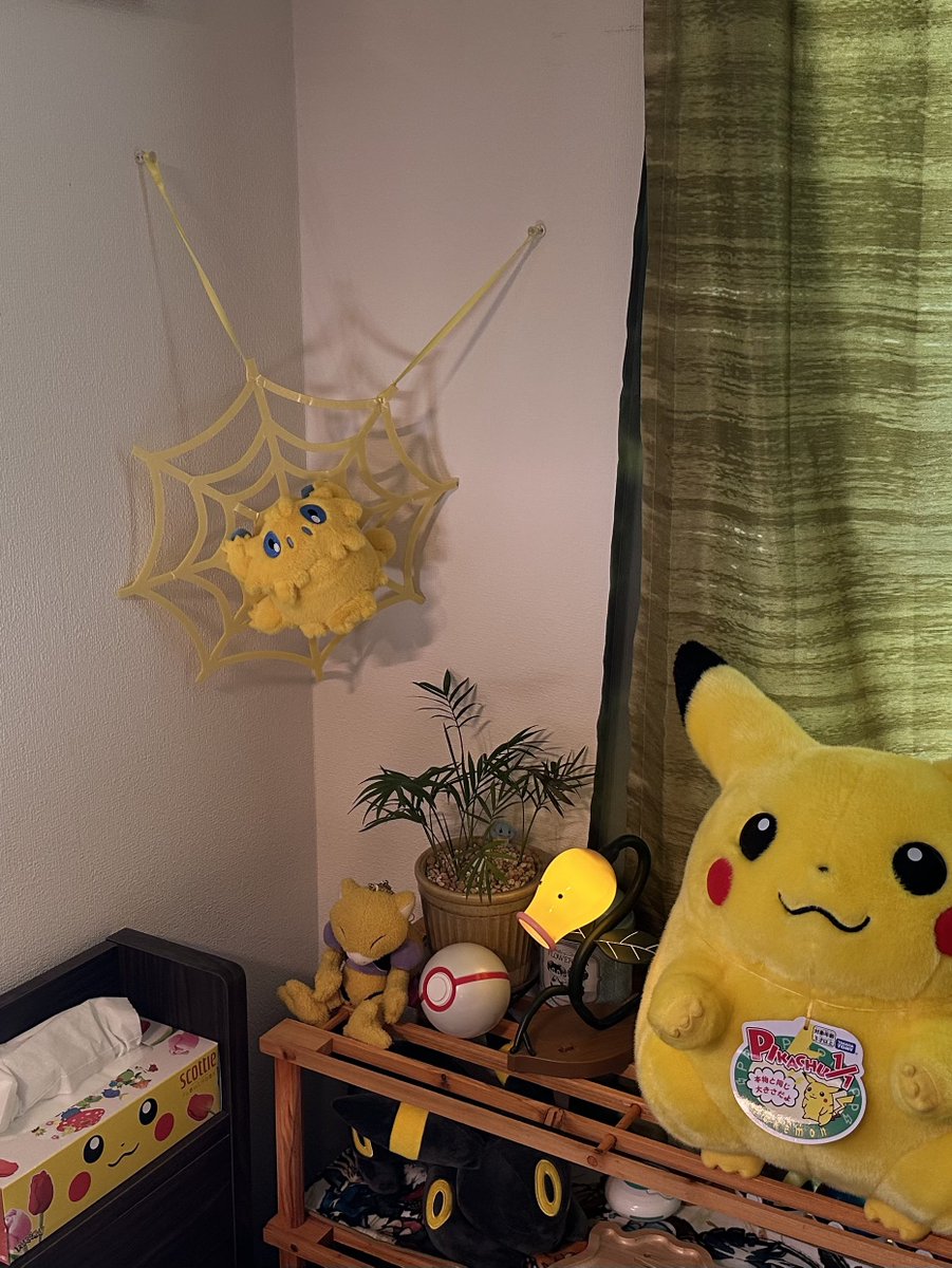 kenkenPokecame's tweet photo. 角壁を利用することで、バチュルが住んでいるように見えるよ🕸

#バチュル #ポケモンセンター https://t.co/jWV9bbvN0p