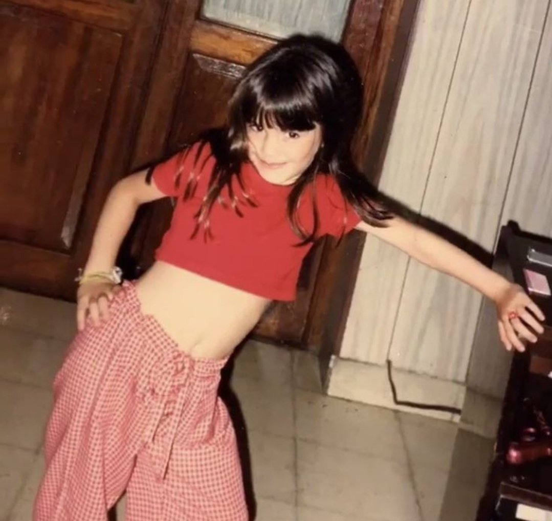esposglow's tweet photo. Feliz cumpleaños a mi persona favorita, las que más admiro y cariño tengo. Te amo con todo mi corazón, sos mi guia. Gracias por todo y por ser como sos. Felices 35 a vos mi vida. 🥹💕
FELIZ CUMPLE @lalioficial https://t.co/zlSgfen6hc