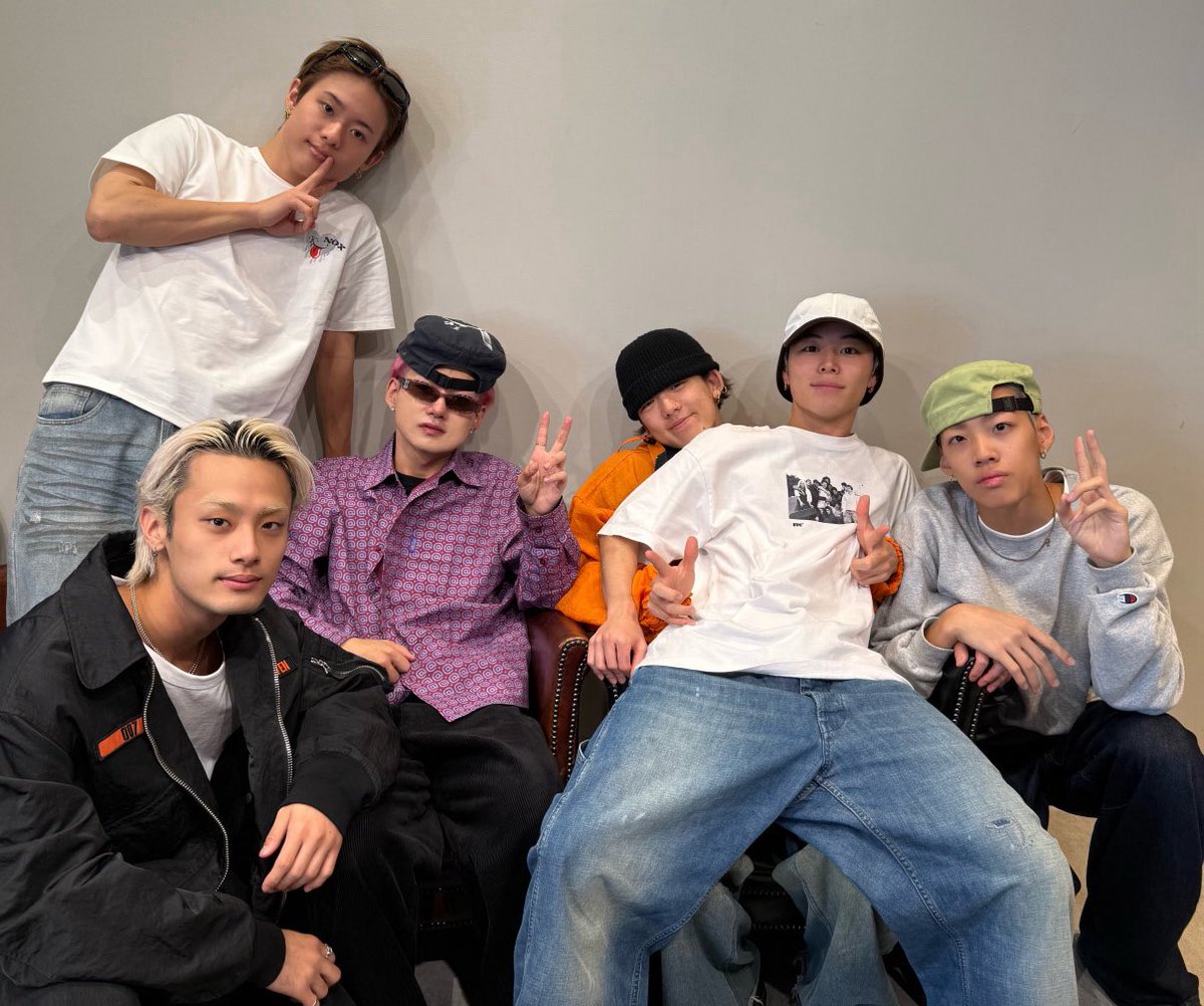 ldh_scream's tweet photo. ［📖］#スクオフ
FROM RYU-SEI

今日はいよいよLDH SCREAM SPECIAL SESSION! 2 -Vol.1-ですね！！

ROUND.1も終わって今年も楽しいファンミが始まるぞ〜🔥！！

ファンミではいつもより皆さんとの距離が近かったり、？！
ファンミでしかみれない姿がたくさんあったり、？！ 
SCREAMとミニゲームで楽しんだり？！
と！さまざまなコーナーを用意してお待ちしております！！☺️

またまた、終了後にはCLでキャス配信もありますのでぜひ遊びにきてください！！✊🎵

#LDHSCREAM
#RYUSEI
#タノシミ