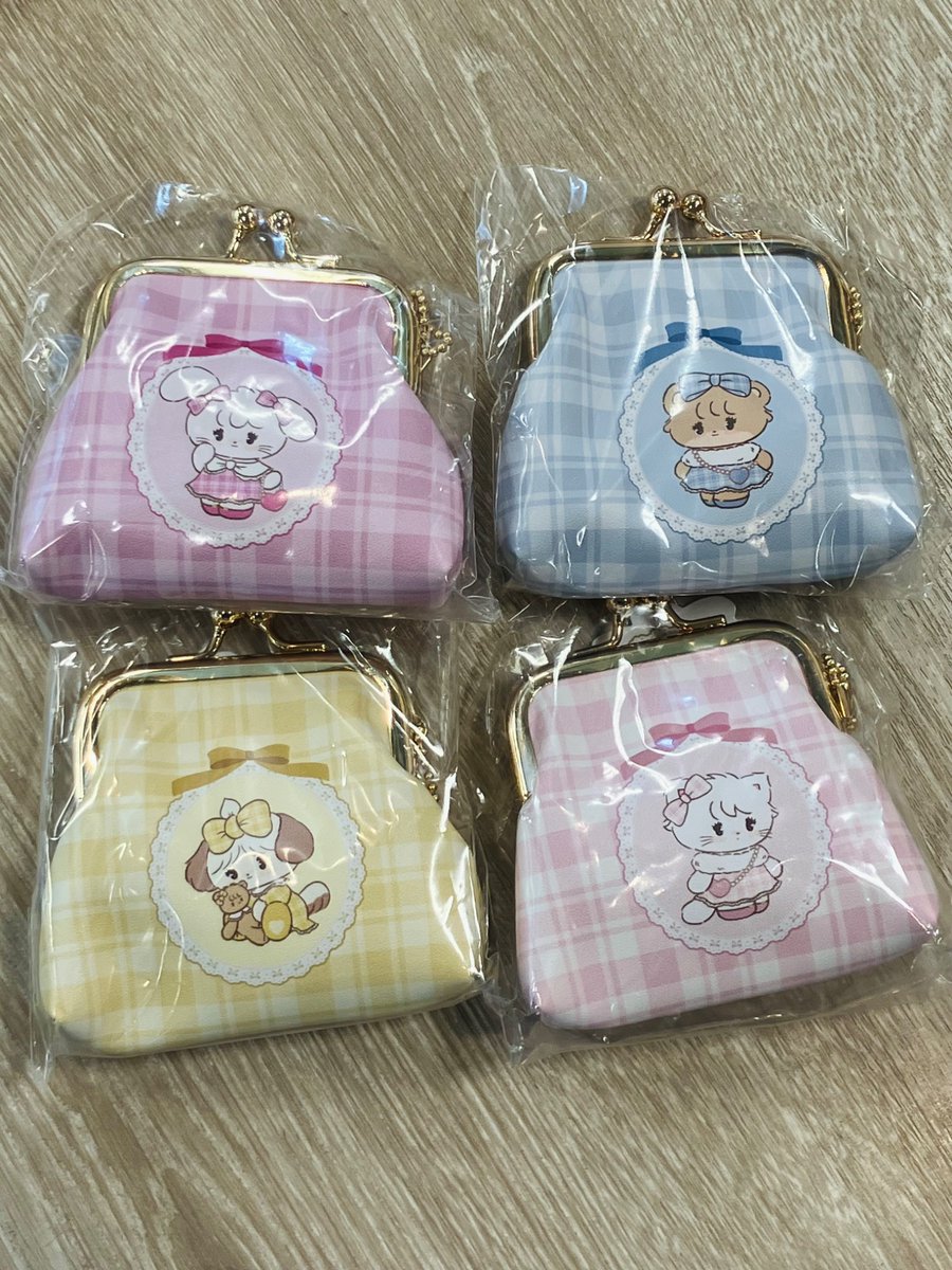 GiGO_G_mitake's tweet photo. 【プライズ情報】

『Lil ala mode おそろい チェック各種 〜GiGOグループのお店限定〜』が当店に入荷しました🎀🪞

是非GETしてくださいね🧸🤍

#GiGO
#GiGOラスパ御嵩 
#ラスパ御嵩 https://t.co/KSlqHN1gtb