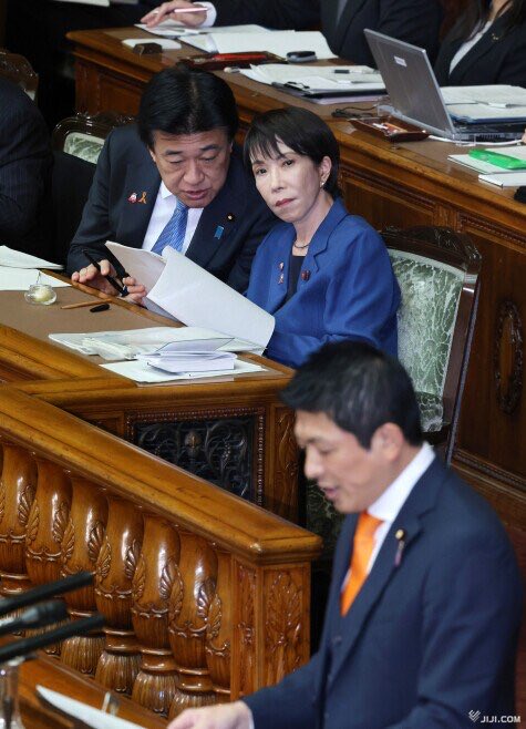 tanakaseiji15's tweet photo. 自民党vs参政党！
この臨時国会では！
ガチンコだ！
自民党の横暴を叩き潰して！
来年の統一地方選挙へ！
必ず勝ち切れ！ https://t.co/eFa5G8T967