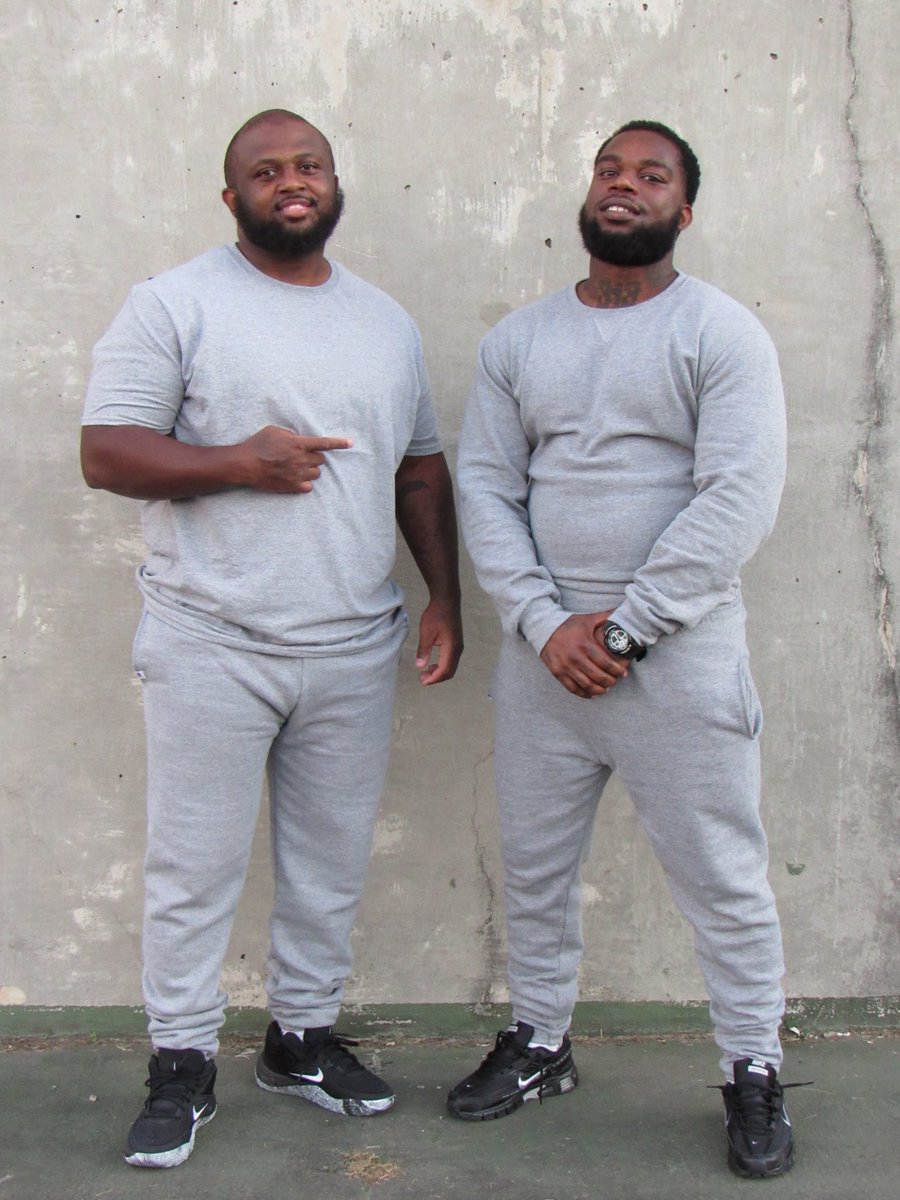 AhkQuadeer's tweet photo. It’s a lot of pain behind that smile, but you a never knw it. Im a keep a smile on my face even in the darkest moments.
#freedaguys #BigNell #Fuckthefeds #Three3 🤲🏾🤲🏾 https://t.co/lELUL3zjR3