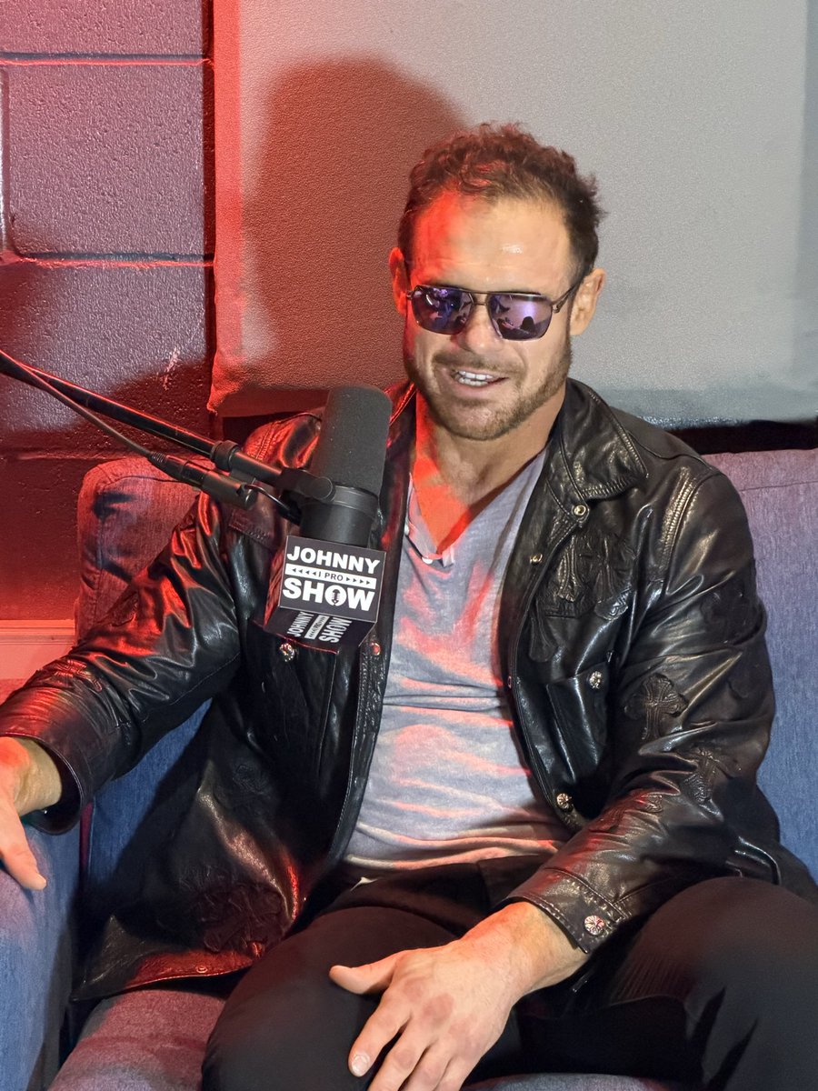 JohnnyiPro's tweet photo. John Hennigan fka John Morrison in studio. https://t.co/So5mTs0JND