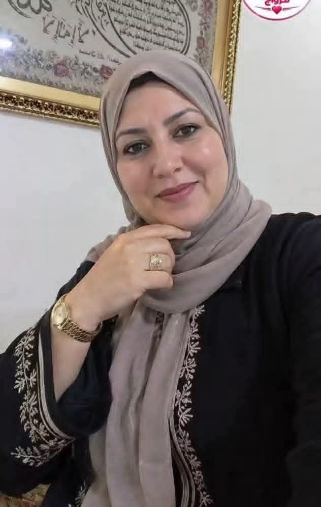 dyfcwz's tweet photo. #صباح_الأشياء_المُشرقة 
مطلوب رجل كبير بالسن يتزوجني، انا ارملة عقيم ومديرة مدرسة، 
#matching2026 https://t.co/hdtv4ugfDO