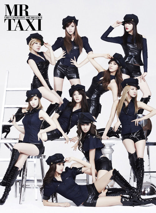 Soshi9mR7's tweet photo. ปกบั้มในตำนาน จึ้งทุกคน เริ่ดทุกท่าโพส ทุกคนนำสายตาเราได้หมดแม้ไม่ได้อยู่เซนเตอร์ 9 คนไม่มีใครจม ตำนานนะน้องนะ😌 #GirlsGeneration https://t.co/JFZ4ZEEQQn