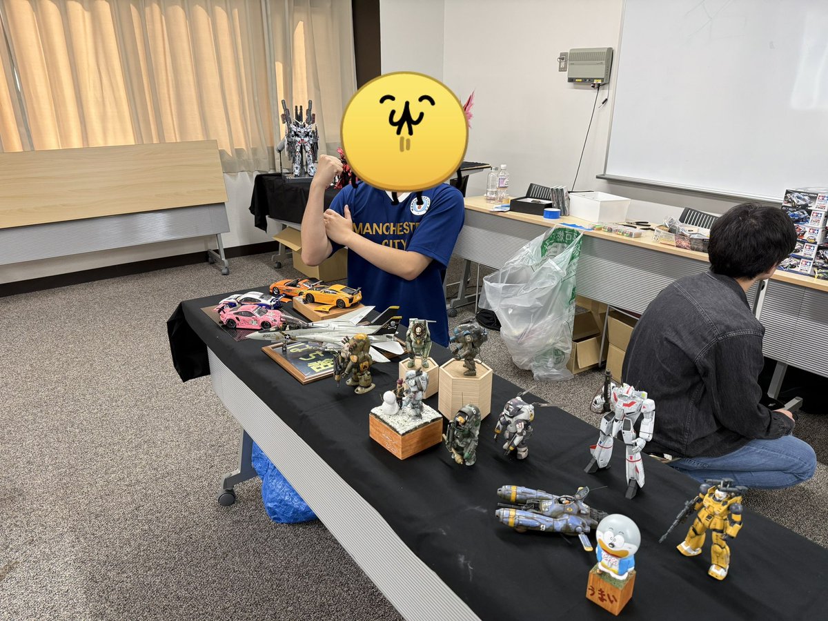 cyukyomokei's tweet photo. 本日は名古屋経済大学さんの学祭に参加しております〜！

マシーネンやカーモデルなどなど渾身の力作を展示していますので、是非ご来場ください🏃‍➡️🏃‍♂️‍➡️ https://t.co/YpxNEzQGZv