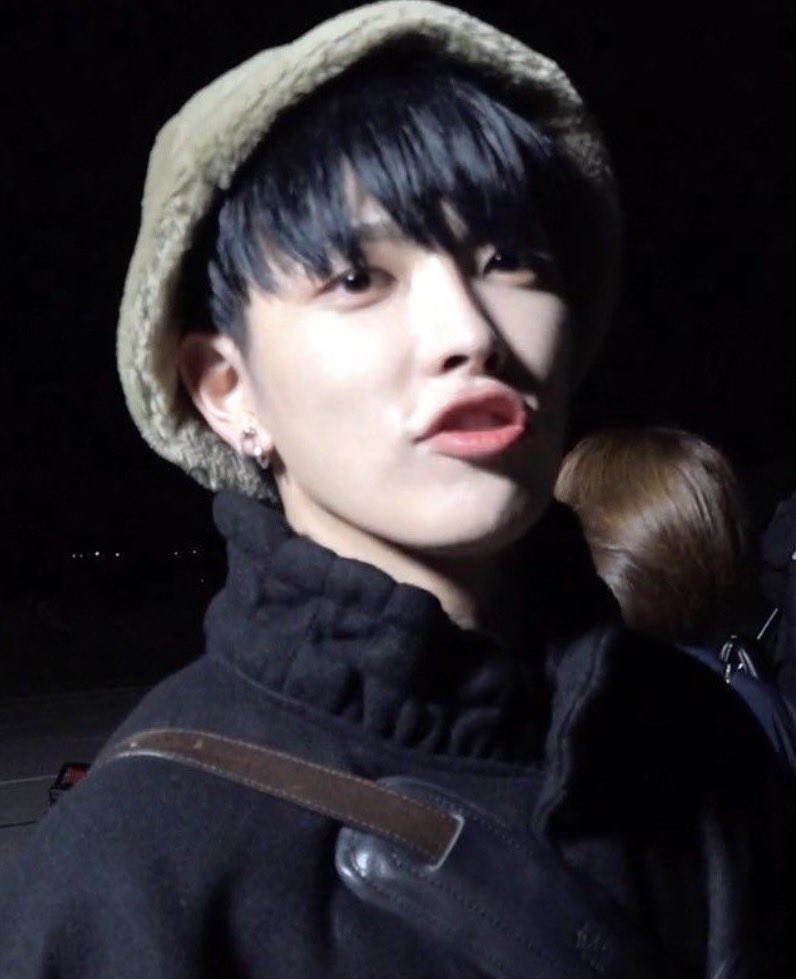joongnova's tweet photo. •ᯅ• https://t.co/JVhrybuSRP