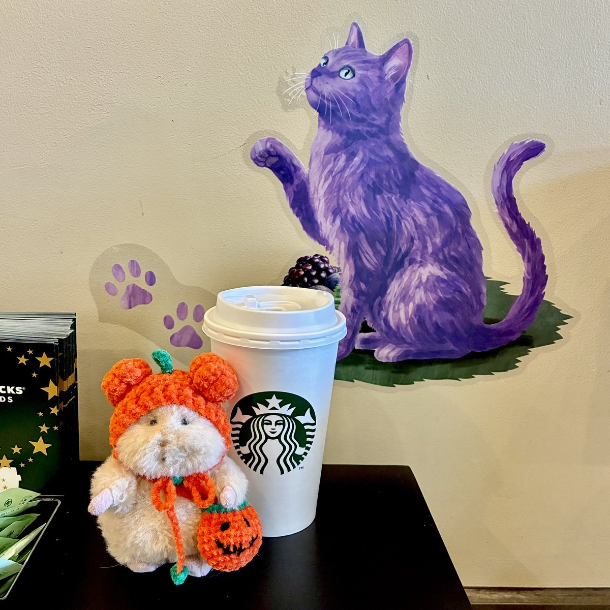 Xoxo___non's tweet photo. スタバ飲んだおっお
ぼくコーヒーいけるおくち🐹☕️

#はむにぎり https://t.co/JvxVuOSuNB