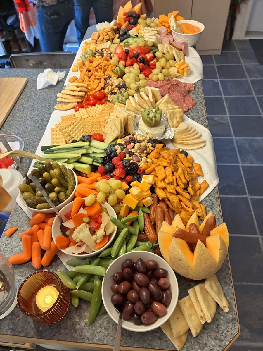 ChefRecovery's tweet photo. Saskatoons Stakeholders Dinner tonight for Saskatoon’s Battle for Recovery by Chef Recovery 🧡 @ChiefCopenace @SickNotWeak @heylandsberg @ShawnMichaels @dustinrhodes @MarcMero 🎉🎉🎉🎉🎉 https://t.co/ODYLbV1q99