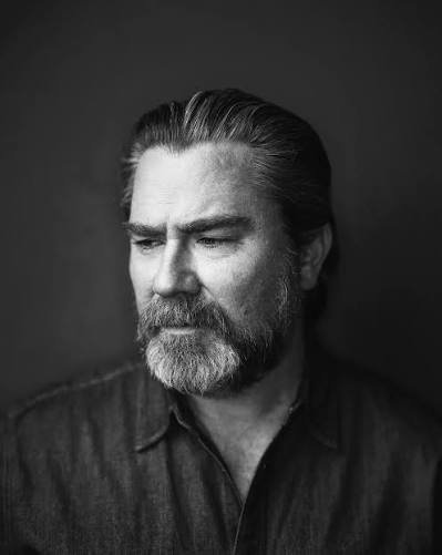 D00MC0MICS's tweet photo. desculpa mas o único que pode interpretar Arthur morgan é o próprio Arthur morgan https://t.co/sSzrajGULD
