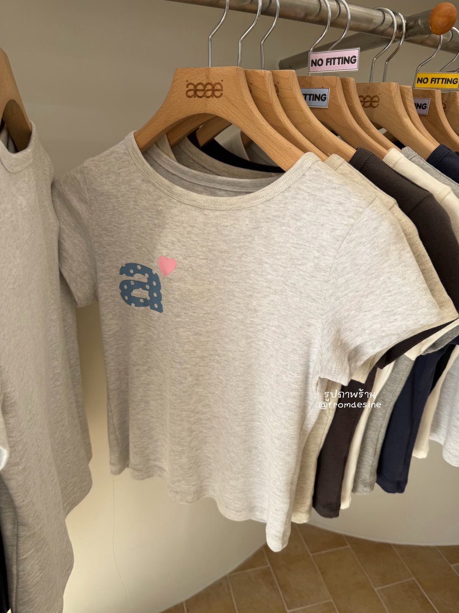 fromdesine's tweet photo. aeae dot tee *sale* ❤️ 
ใครมีส่วนลด shopee 10.10 อย่าลืมมากดกันนะคะ ผ้าดีใส่สบาย น่ารักทุกตัวเลยย 

🍎 https://t.co/41msx4lBI1 https://t.co/EmJSxDsfWW