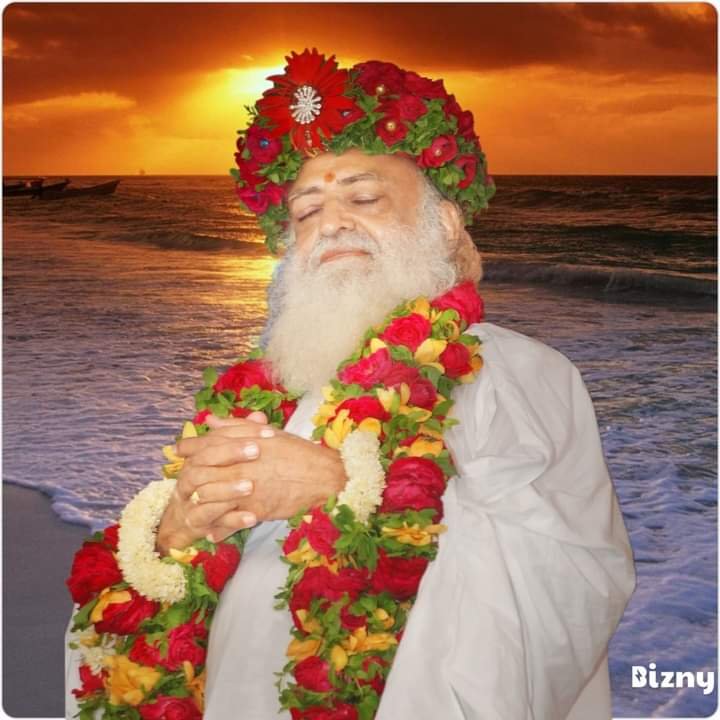 MUKESHS48630929's tweet photo. @RishiDarshan पूज्य बापूजी के जीवन का यह भावपूर्ण प्रसंग गुरु-प्रेम, सत्संग की तड़प और आत्म-साक्षात्कार की दिव्य अनुभूति को दर्शाता है। सद्गुरु की कृपा-दृष्टि जीवन की दिशा बदल सकती है और साधक को आत्मज्ञान की ओर प्रेरित कर सकती है।
#GuruKripa #GuruPrem #Satsang #AtmaGyan #SantShriAsharamjiBapu https://t.co/xeLU1iNHc3