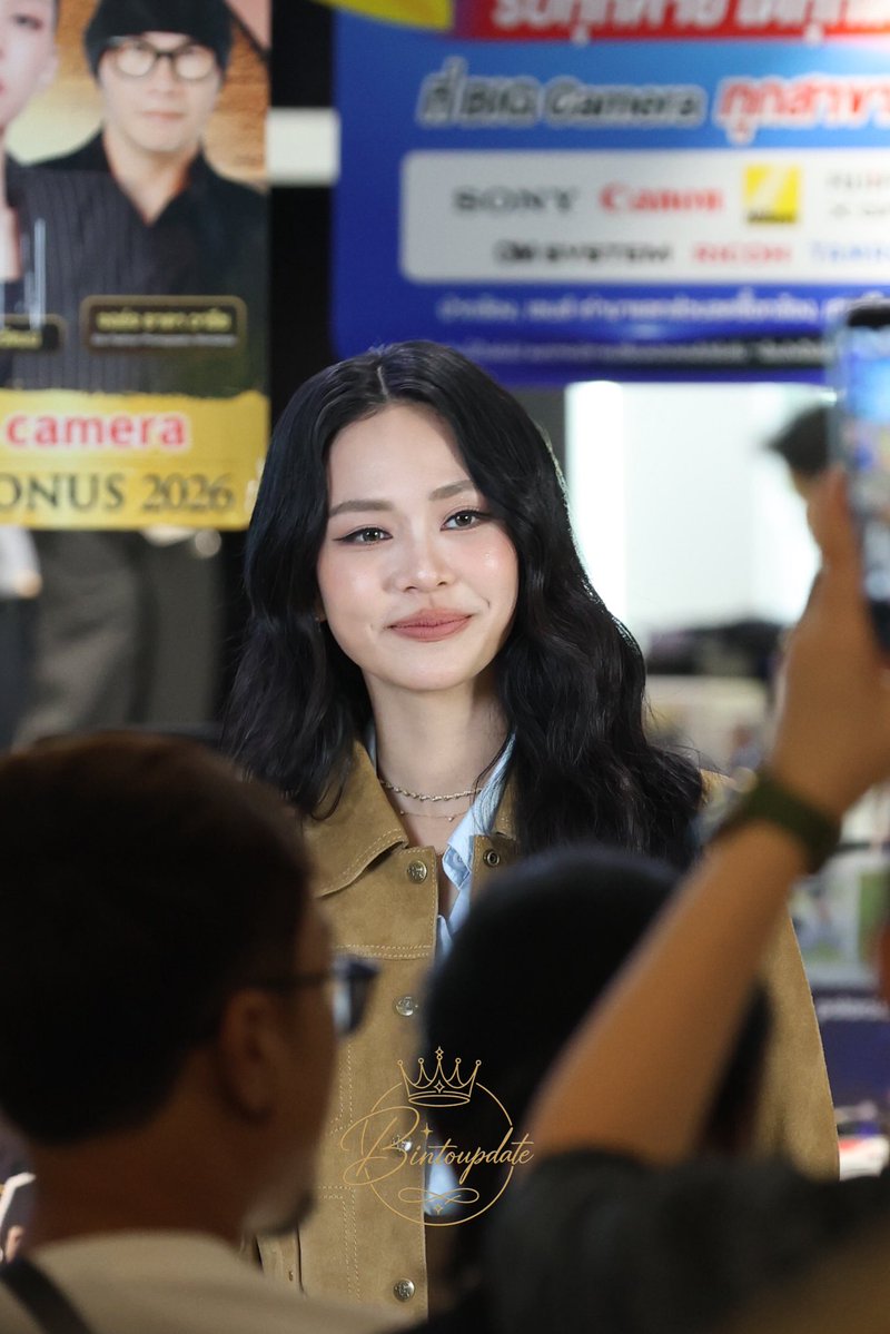 bintoupdate's tweet photo. เก็บตกคุณสิรีธรเมื่อวานนนน 🫶🏻🫶🏻
ขยันยิ้มละเกิลลล อยู่ไม่ไหว อยู่ไม่ไหวว 🫠🫠

BIG CAMERA WITH BINT SIREETHORN 2026
#BIGcameraXBINT
#BIGCamera
#BIGCameraBIGBonus https://t.co/91UCFZflMz