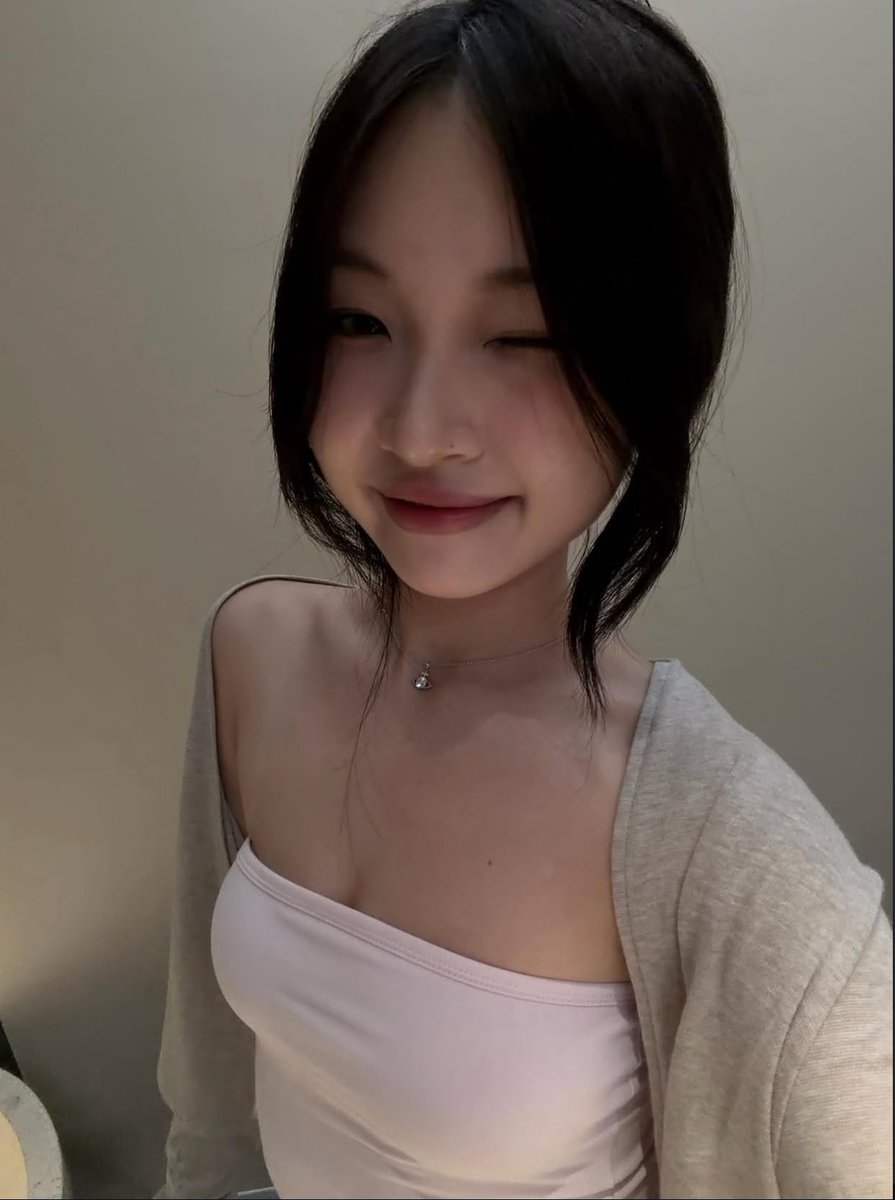 xxxgoonerz's tweet photo. UnderratedAsian ep. 19

A cute petite girl is a dream for almost every man. https://t.co/JJKRma9GLr