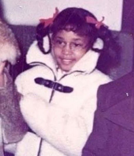 whitneysfanclub's tweet photo. #FBF with a cute and adorable little Whitney just absolutely adorable!! 🤍🤍🤍 https://t.co/ahPhvOYt3e
