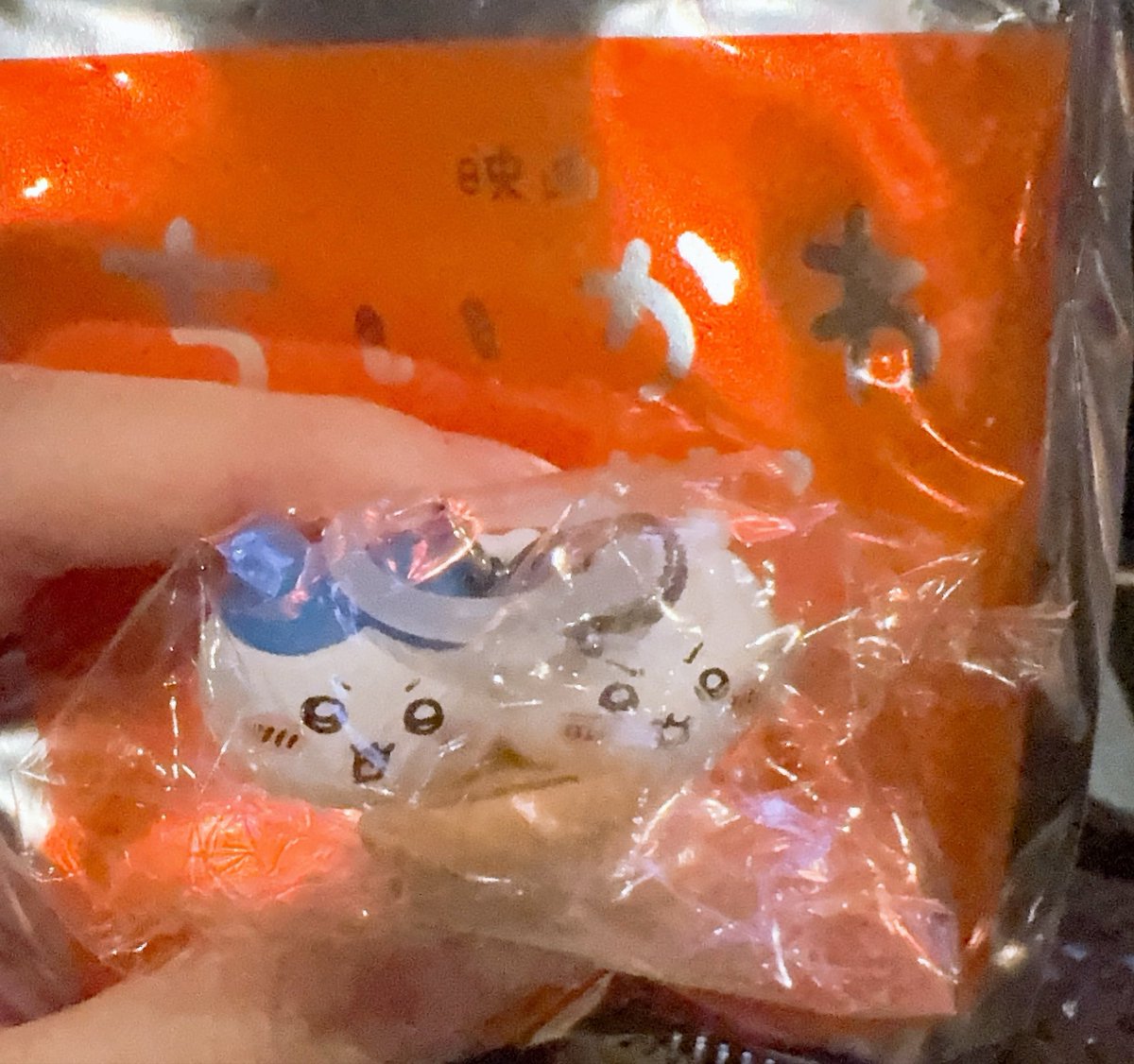 rina_masusano's tweet photo. 【交換】映画ちいかわ 入場者特典 第6弾 チャームミニフィギュア

【譲】  ちいかわ＆ハチワレ

【求】  モモンガ＆うさぎ

本日13:30~14:45の間本通り辺りで交換可能です。
ご都合合う方いましたらよろしくお願いいたします🙇‍♀️

 #映画ちいかわ https://t.co/LRappNMTQ5