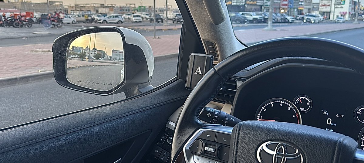 m6iir5's tweet photo. صباح الخير ، اما بعد :

لولا هقوةٍ تـشرق علي كل مطلع نـور
ما حققت من غايات عمري ولا غايه . https://t.co/SDnU01YNhF