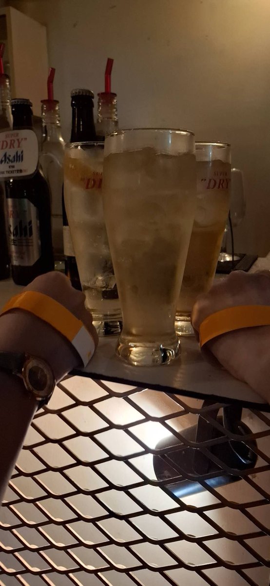 Yuriex33x's tweet photo. #ビルモン
#渋谷HOME
#渋谷LUSH

最高に盛り上がって熱い夜🔥になりましたね🕺　急にみんなで　水色の雨大合唱🤣　スイーツもうまだった😋　
楽しかったよー😆　みんなかっこよかったね❣️ https://t.co/RjmEVDZBdg