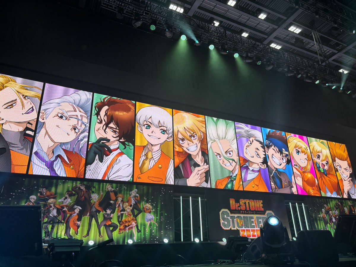 STONE_anime_off's tweet photo. ／
#STONEFES .2026
昼の部スタート！🚩
＼

会場も配信の皆さんも、
ラストまで全力で楽しみ尽くしましょう!!

配信をご覧の皆さまは
感想をぜひ「 #STONEFES 」で💬

昼の部・夜の部の配信チケット販売中🎫
https://t.co/Amg0q9Wdpv

#DrSTONE https://t.co/1JhUOG8rsy