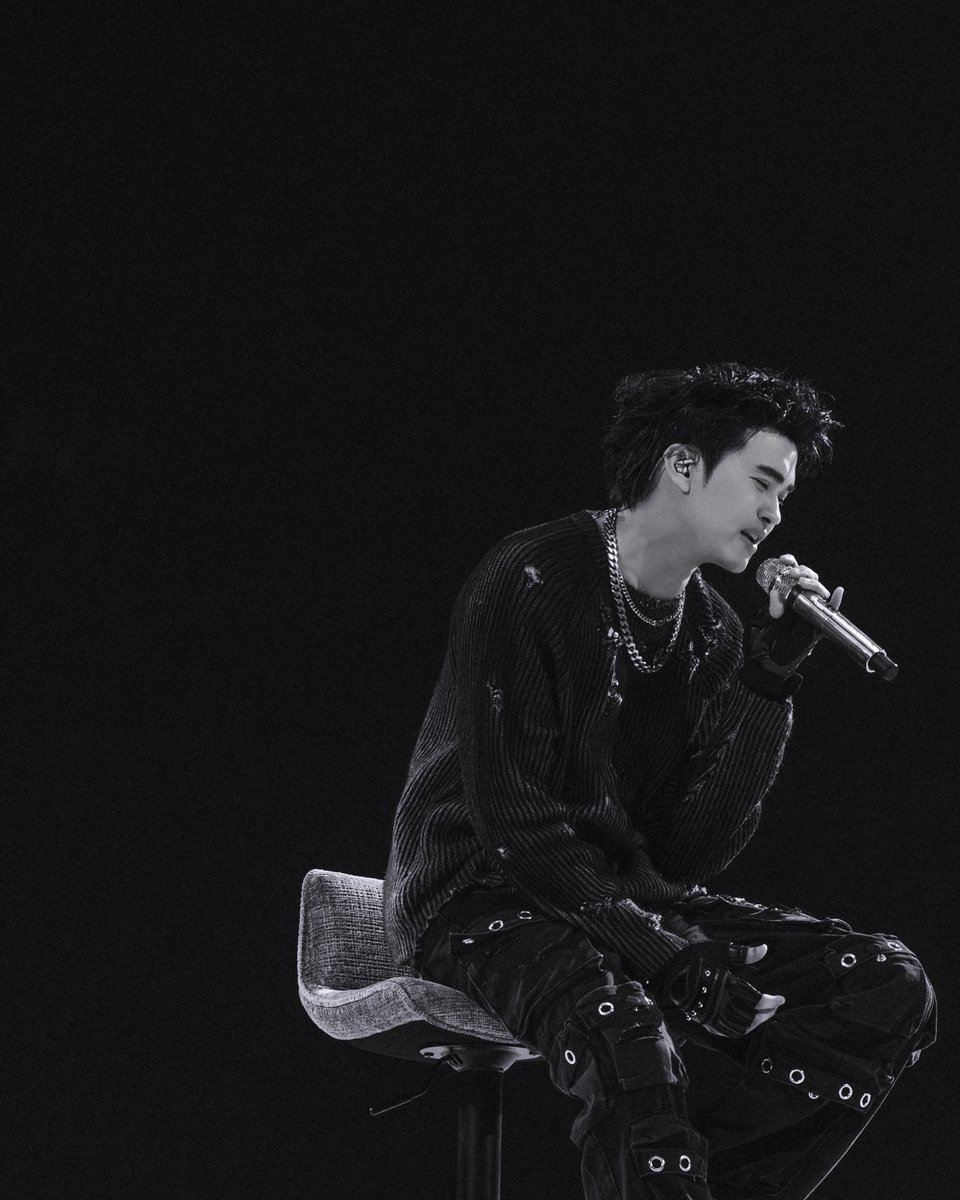 tanont916's tweet photo. 🤍
#THEMOMENT_ARENAENCORE https://t.co/x6BKDDgOmI