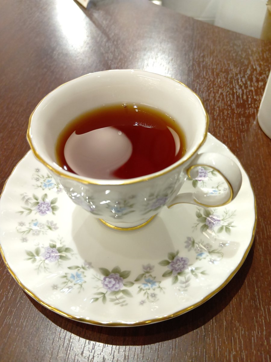 karinkumakuma's tweet photo. 紅茶がぶ飲み界隈　２軒目 https://t.co/mUz3jpRR9e