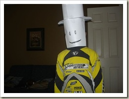 r4y319's tweet photo. a MASSIVE Thread of Roblox Halloween Costume Submissions (Oct. 2007) https://t.co/MRHAW5XlhH