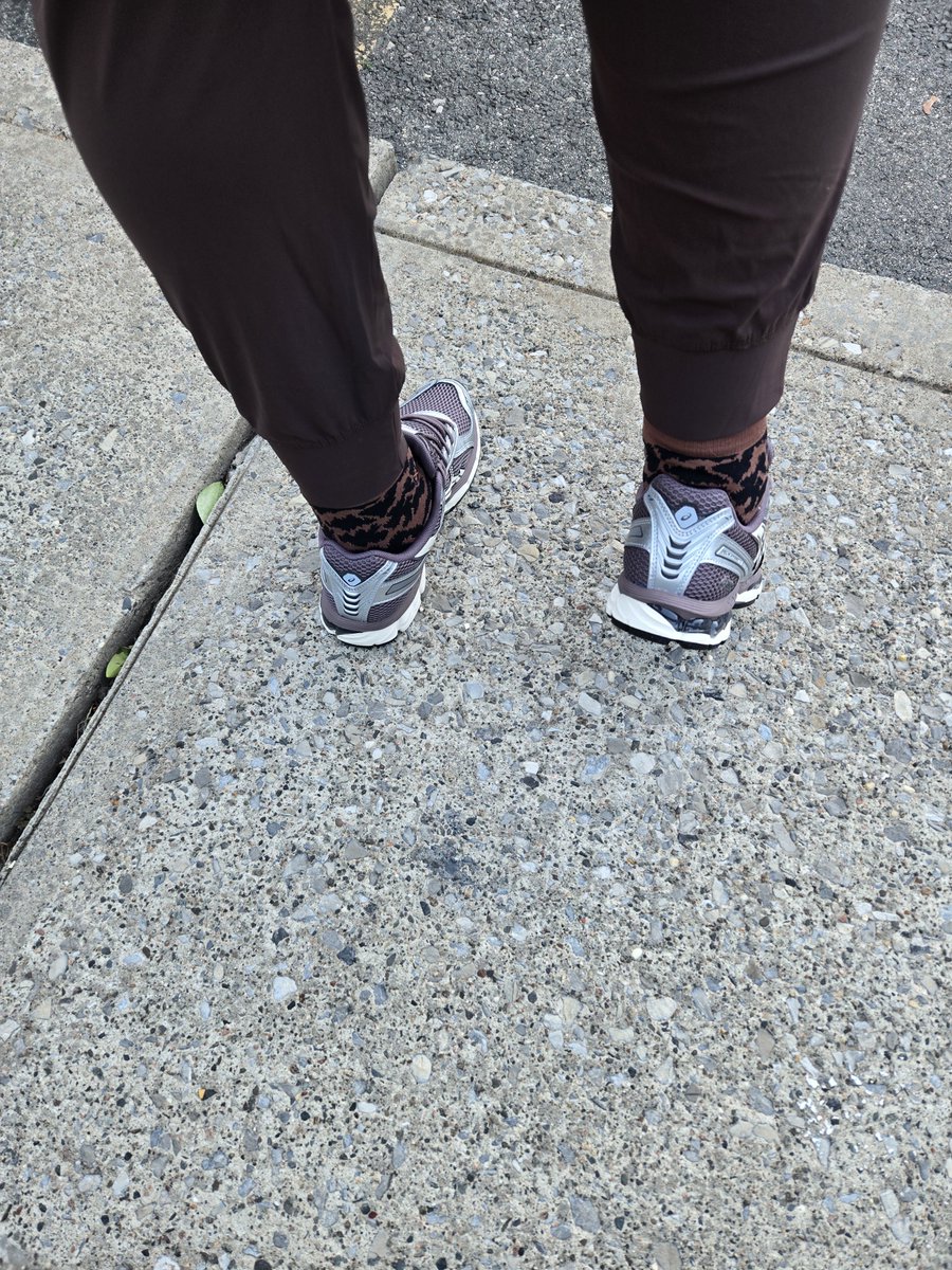 trudyspeaks's tweet photo. π: Asics Gel Kayano 12.1 'Cocoa Brown'
π§¦: Stance
.
.
.
#kotd #Asics #asicsonly #asicssociety #asicsgelkayano12point1 #firefridays #stance https://t.co/cjlKAnBjAc