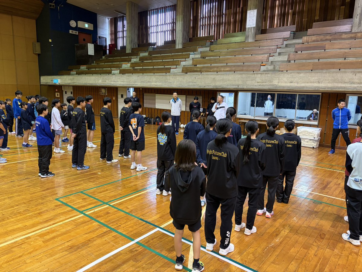 oshubad123's tweet photo. 「夢チャレ☆奥州っこ」育成プロジェクト2026

第1回　SAQトレーニング講習会からスタートです🏃‍➡️
今年も、高木インストラクターにお越しいただきました。
高木先生、ありがとうございます！

午後は身体の使い方を意識して、技術練習に入ります🏸 https://t.co/9onM0YIGXp