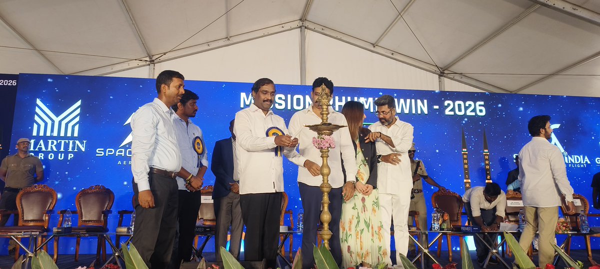 VelmuruganTVK's tweet photo. சென்னையைச் சேர்ந்த விண்வெளி தொழில்நுட்ப நிறுவனமான ஸ்பேஸ் ஜோன் இந்தியா (Space Zone India), சார்பில்
சென்னை கிழக்குக் கடற்கரைச் சாலையில் உள்ள திருவிடந்தையில் நடைபெற்ற "மிஷன் ரூமி" ட்வின் – 2026’ ராக்கெட் ஏவும் நிகழ்வில் பங்கேற்றேன். https://t.co/vejOEgk6Sx