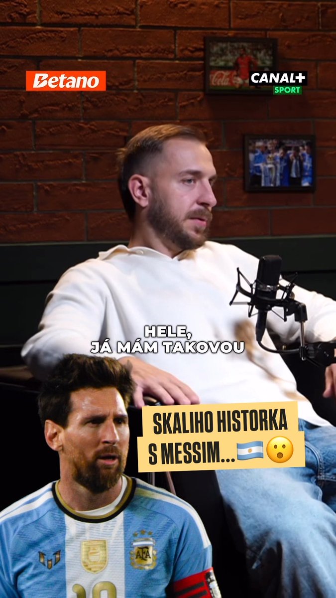 A podcast screenshot features a bearded man in a white sweater speaking into a microphone, with Betano and Canal+ Sport logos, alongside a video clip of Lionel Messi in an Argentina jersey; Czech text translates to sharing a story about Messi.