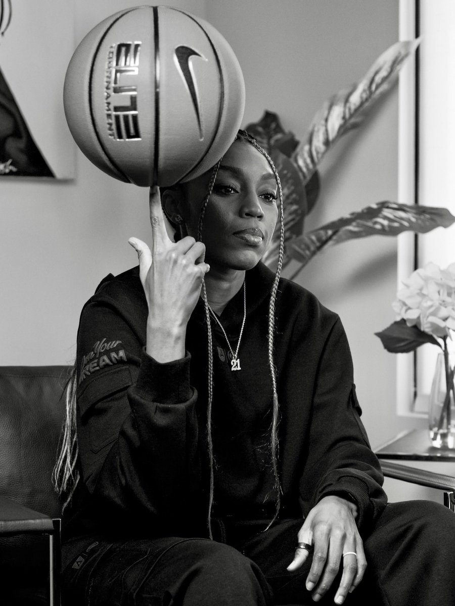 PGSports's tweet photo. HISTORY MADE! 🏆🏀

Renee Montgomery becomes the first person in WNBA history to reach the Finals as both a player and a team owner! 🔥

📸: @KKHansbrough https://t.co/FVxBgsYCOq