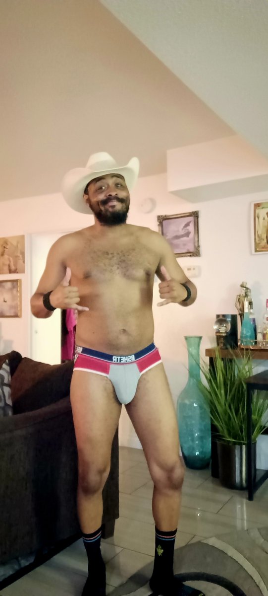 JockRugger's tweet photo. Haven't done anything for #jocktober so thought wearing a jock out tonight for the first night of Pride 🏳️‍🌈 weekend here in Vegas. Time for the bear bar 🤠 

#bearevent #bearbar #prideweekend #gaychaser #chaser4bear #chaser4chub #bearchaser #gayjock https://t.co/HCKMKPddYb