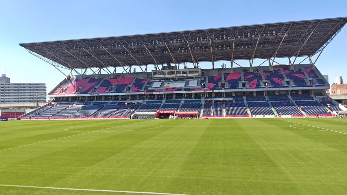 yusknnb's tweet photo. 暑い🫠
しかし、よく晴れたサッカー日和。
晴れてくれて良かった。☀

#セレッソ大阪
#横浜Fマリノス
#ヤンマーハナサカスタジアム https://t.co/qxvoywFhwZ