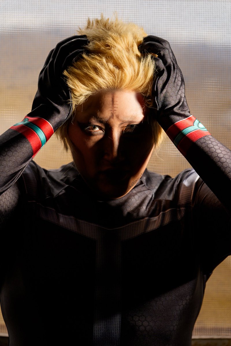 oi_moi_moi's tweet photo. 【Cosplay/MHA/ﾄｩﾜｲｽ】

僕                    あたし               小生

                  私
          
                                俺

        我                                       ボク
                               自分

は・・・・

photo：オローさん(@OrowStudio ) https://t.co/mUemKmMfGl