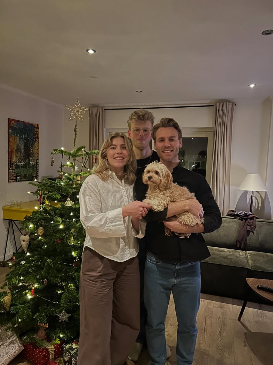 BrandySumecr2's tweet photo. Den 24.🎄❤️ https://t.co/6ovyvRPPnX