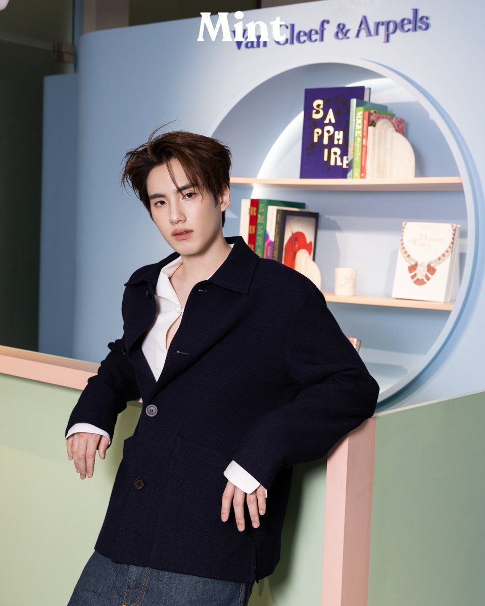 mintmag_th's tweet photo. #VanCleefArpels
#VCAPerlee
#VCAPerleeTH 
#PHUTATCHAI #PEEMTANAT
#BUSbecauseofyouishine #9214KIDS 
#MintMagTH https://t.co/sRMLXrGj9S