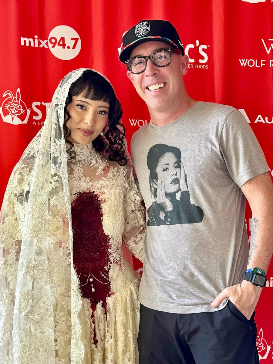 faouziafeeds's tweet photo. “Back at it with weekend two of @aclfestival ....”
“Listen all weekend long for more interviews with your favorite artists!”
#AustinCityLimits #ACLFestival #acl2026 #faouzia
📸 : @faouzia via @.seanmackradio Instagram Post https://t.co/ndlt3NRdz6