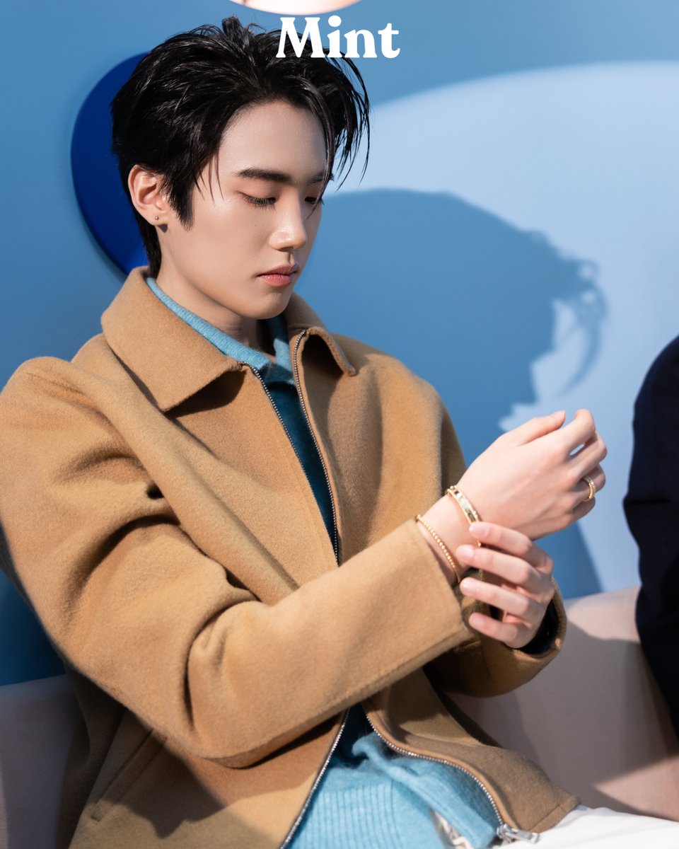 mintmag_th's tweet photo. #VanCleefArpels
#VCAPerlee
#VCAPerleeTH
#PHUTATCHAI #PEEMTANAT
#BUSbecauseofyouishine #9214KIDS
#MintMagTH https://t.co/rO87dxpkfL