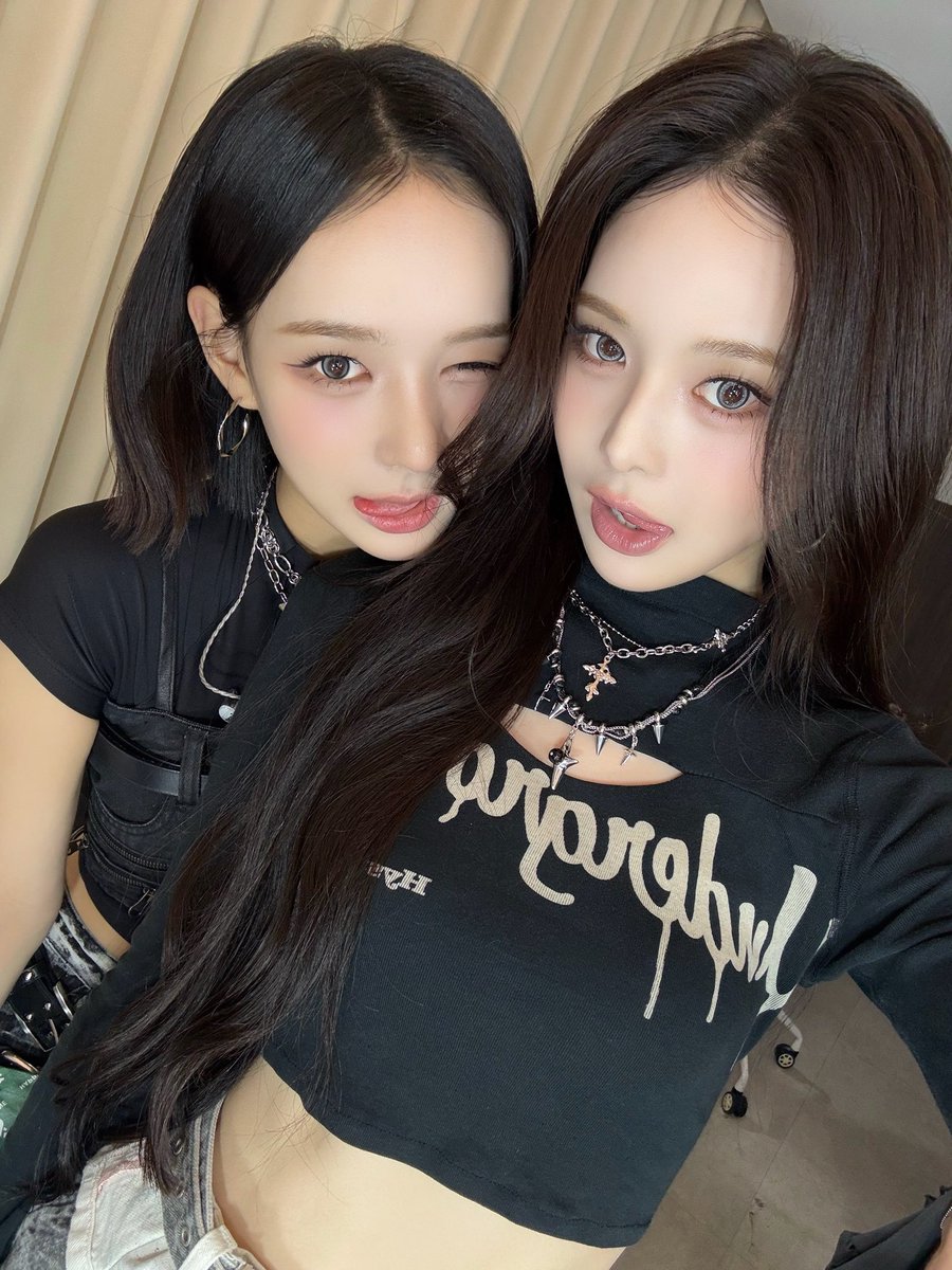 rsrpics's tweet photo. [261010] 📸🐶 #유사랑 

🐻🐱‘s plus chat update with sarang https://t.co/tyrpOsZHex