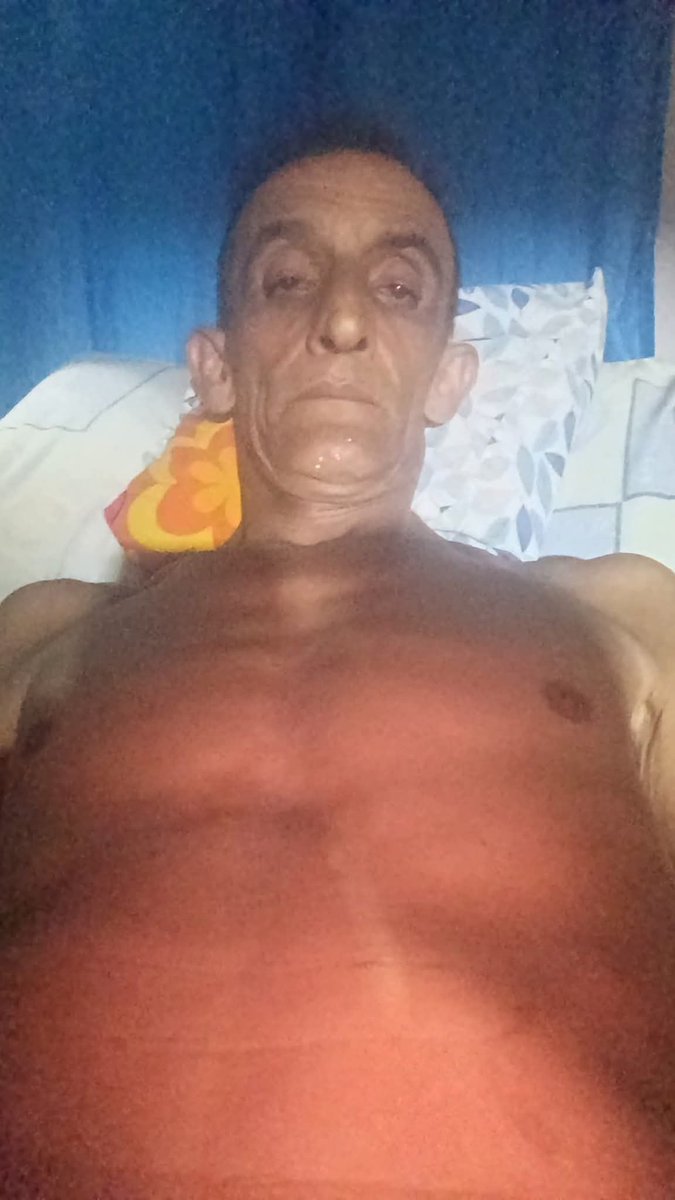 LabubuRodrigues's tweet photo. Uy noo aqui falta moderadores hay muchas ratas vividas @leandroloaizam https://t.co/ggbZPwxHUj