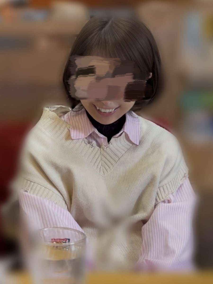 bbbtoharasegaba's tweet photo. そしてこちらは昨晩遅くまで「S.W.A.T.」を観ていて起きれなかったお寝坊さん。

「お得なモーニングに間に合わなかったんじゃないよ」
「遅く起きたことで朝食代が浮いたんだよ」

ほう....😐 https://t.co/7jL1BO5RSP