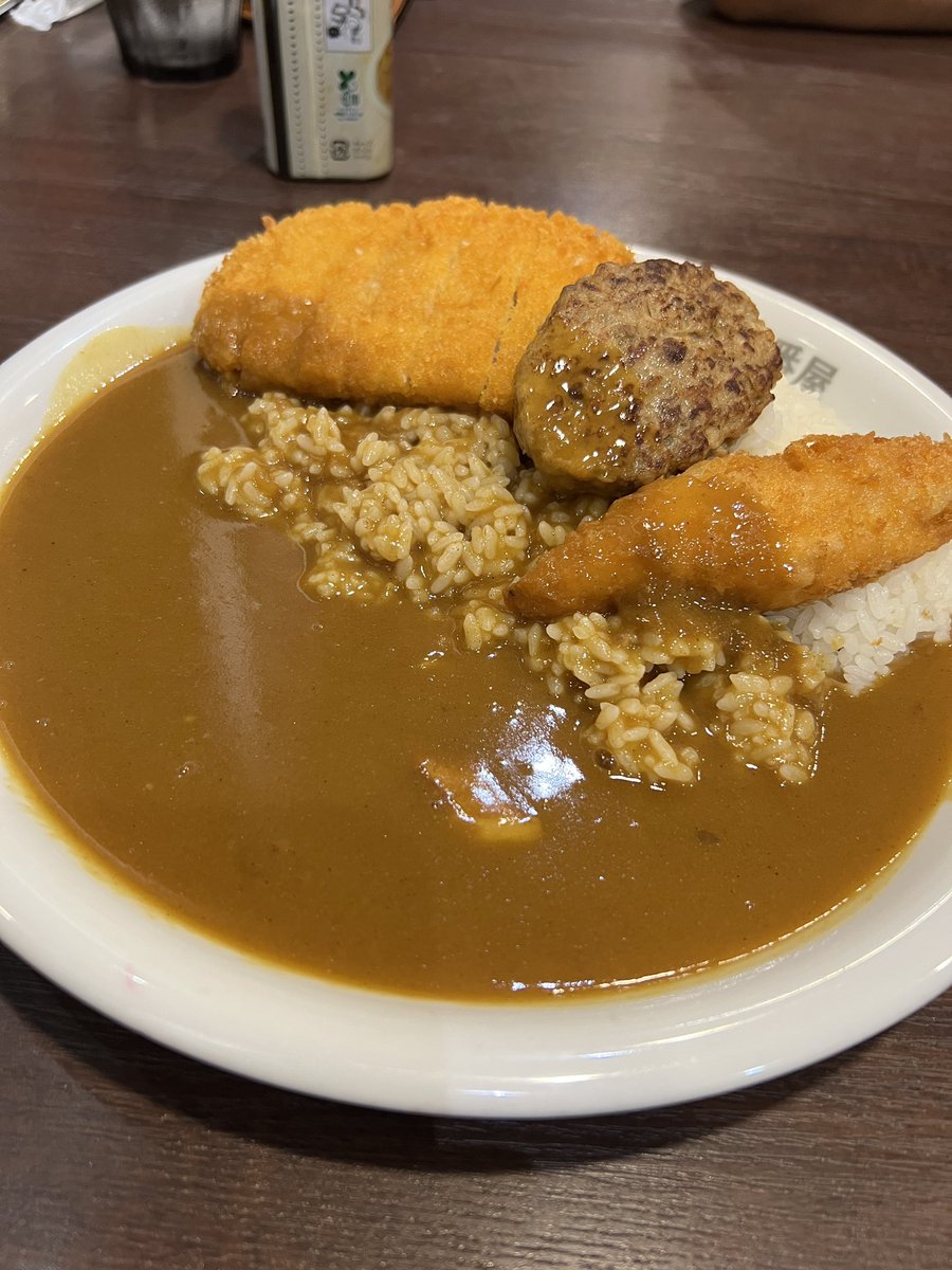 Toshi0min0's tweet photo. 昨夜の晩ご飯↓ ↓ ↓
トッピングしたけど😭安心してください✋だいぶ残して元カレに食べてもらいました🤣 https://t.co/4BKGfcJ5Yu