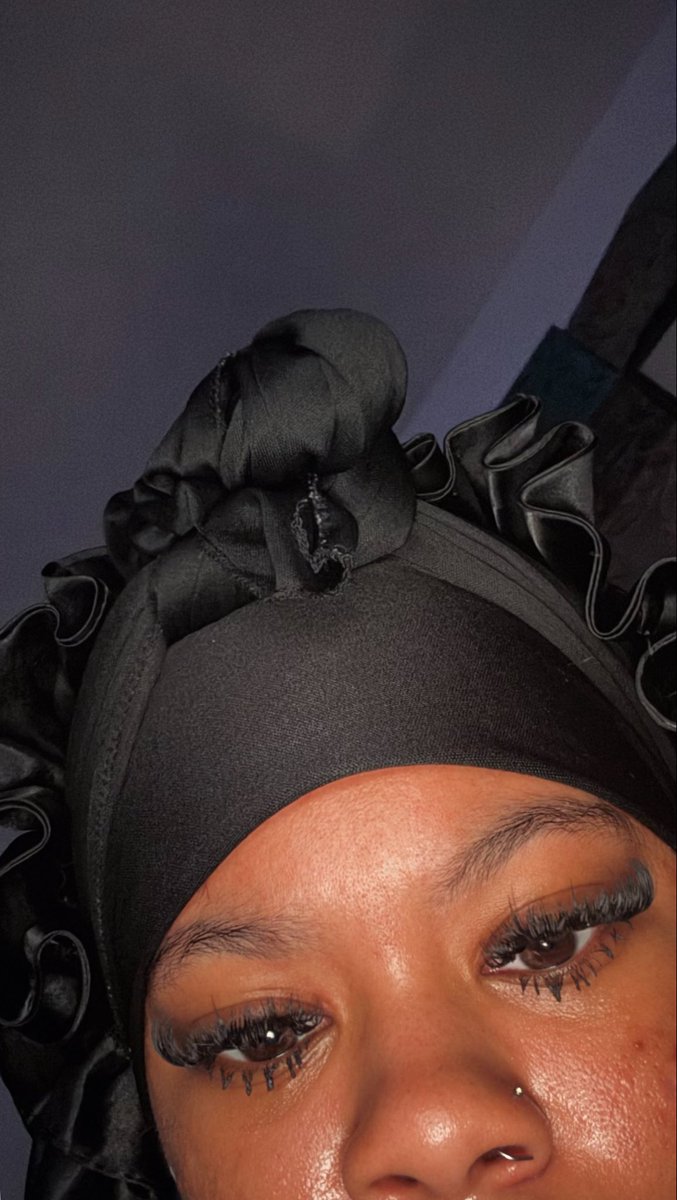 jwsowham's tweet photo. lashes 😍😍😍 https://t.co/WyiQSGc4Mx