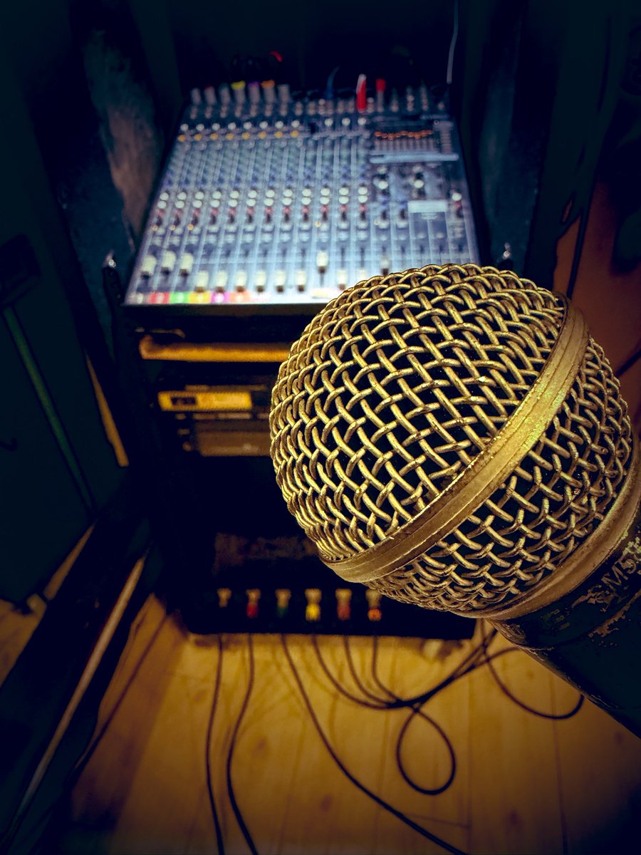 PoisonDhermes's tweet photo. 🥀POISON D'HERMÈS STUDIO🥀

いよいよ本日‼️
西のホーム、
京都夜想🌙
Romanesqueology #2

現在、
スタジオにて、
ライヴに向けて、
ゲネプロ中♫ https://t.co/niCJwbvFii