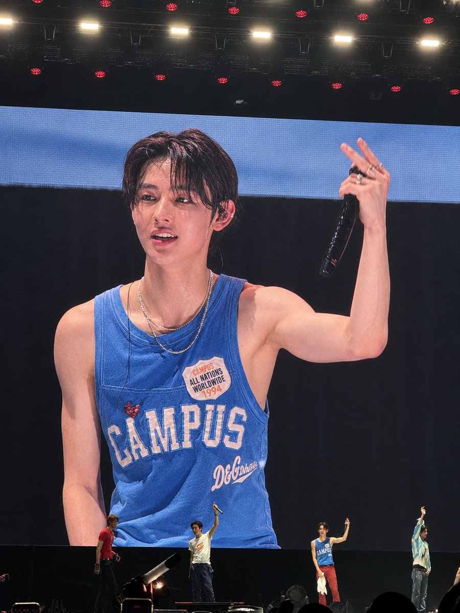 eomkeju's tweet photo. take my breath away……………….. https://t.co/v8BgWTbGKY