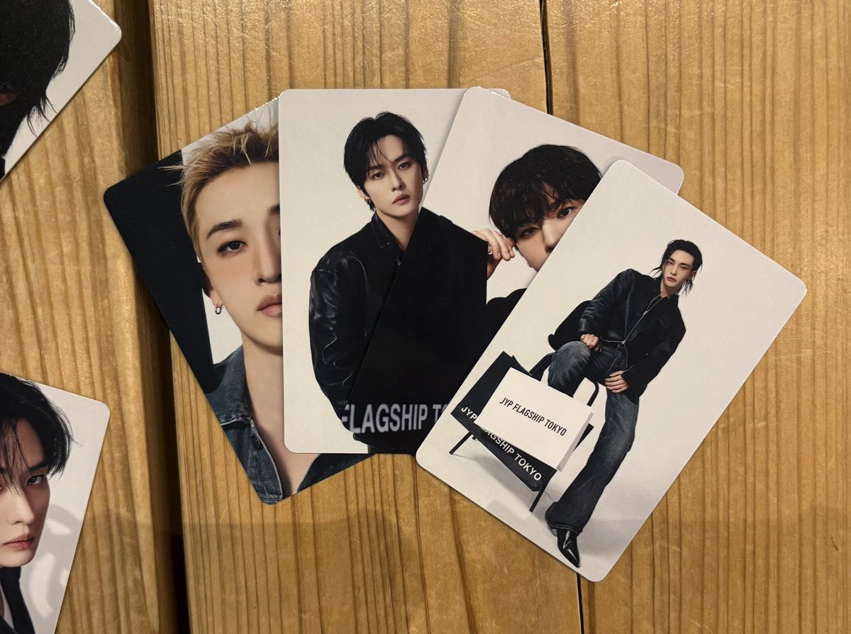 tuki_usa_kmg's tweet photo. ランダムトレカ、ひとつ1000円高いやん
と思ったけど4枚入っててお得感☺️
#JYP_FLAGSHIP #JYP_FLAGSHIP_TOKYO 
#JYPフラッグシップ https://t.co/AG4WYnPDsU