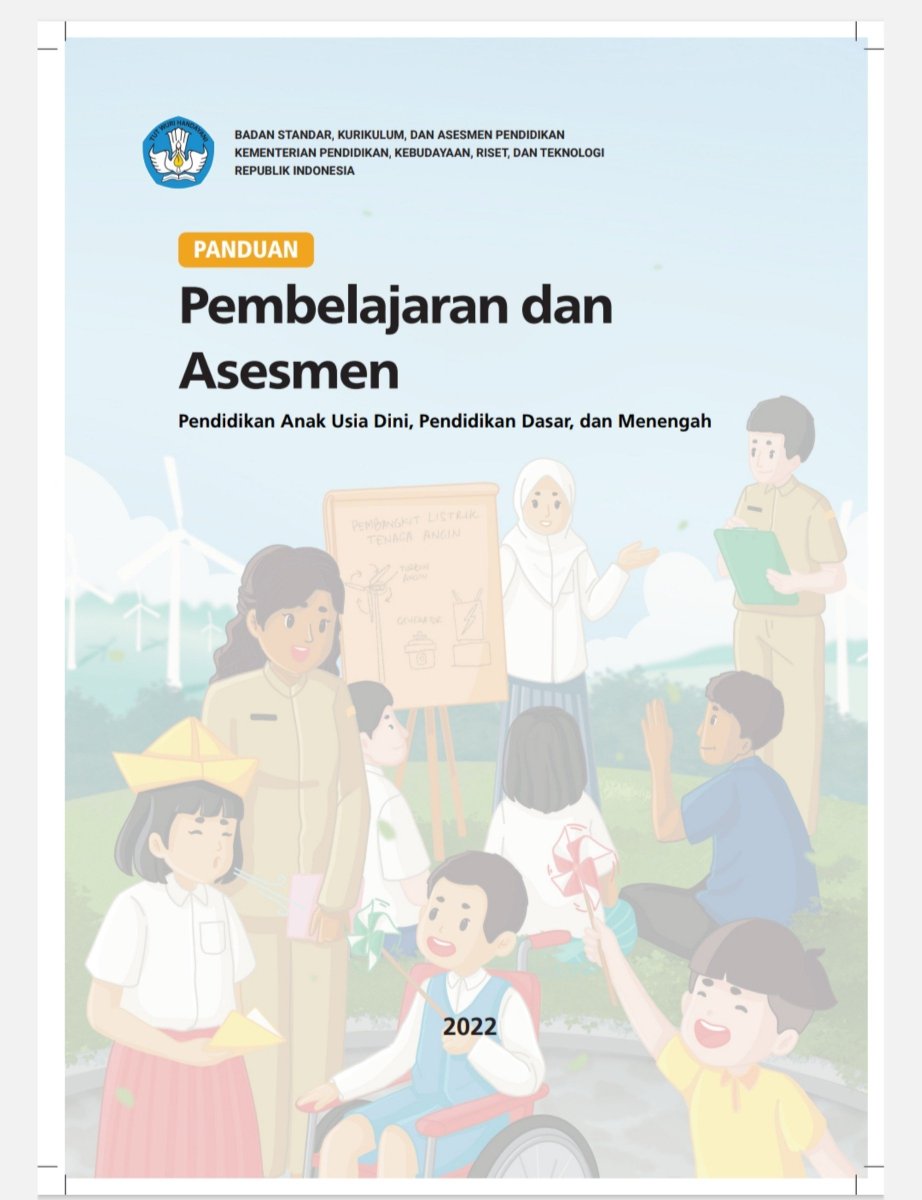 zanatul_91's tweet photo. Mungkin perlu dipertegas lagi, Kurikulum merdeka memang didesain supaya siswa otomatis naik kelas. Itu tertulis dalam panduannya (2022) yang direvisi jadi (2024), dan direvisi pak Muti (2025). 

Dampaknya siswa terus naik walau belum mencapai kompetensi. Itu juga tertulis di panduannya, meski belum mencapai kompetensi tetap bisa naik kelas. Dipertegas bahwa *OTOMATIS NAIK KELAS.*

Dari mana? Dari fase. Bahkan dokumen panduan menyatakan *Fase sengaja dibuat supaya siswa tetap naik*

Nah ini pendukung kurikulum merdeka tidak mau mengakui ini. Saya udah bedah 3 dokumen panduannya. Dan tertulis jelas disitu. Kenapa tidak mau mengakui? Karena dengan demikian akan ketahuan, fenomena siswa SMP tidak bisa baca karena waktu SD belum mencapai kopetensi, diharuskan tetap naik oleh karena desain fase kurikulum merdeka. 

Silahkan cuci tangan, sejarah akan tetap merekamnya.