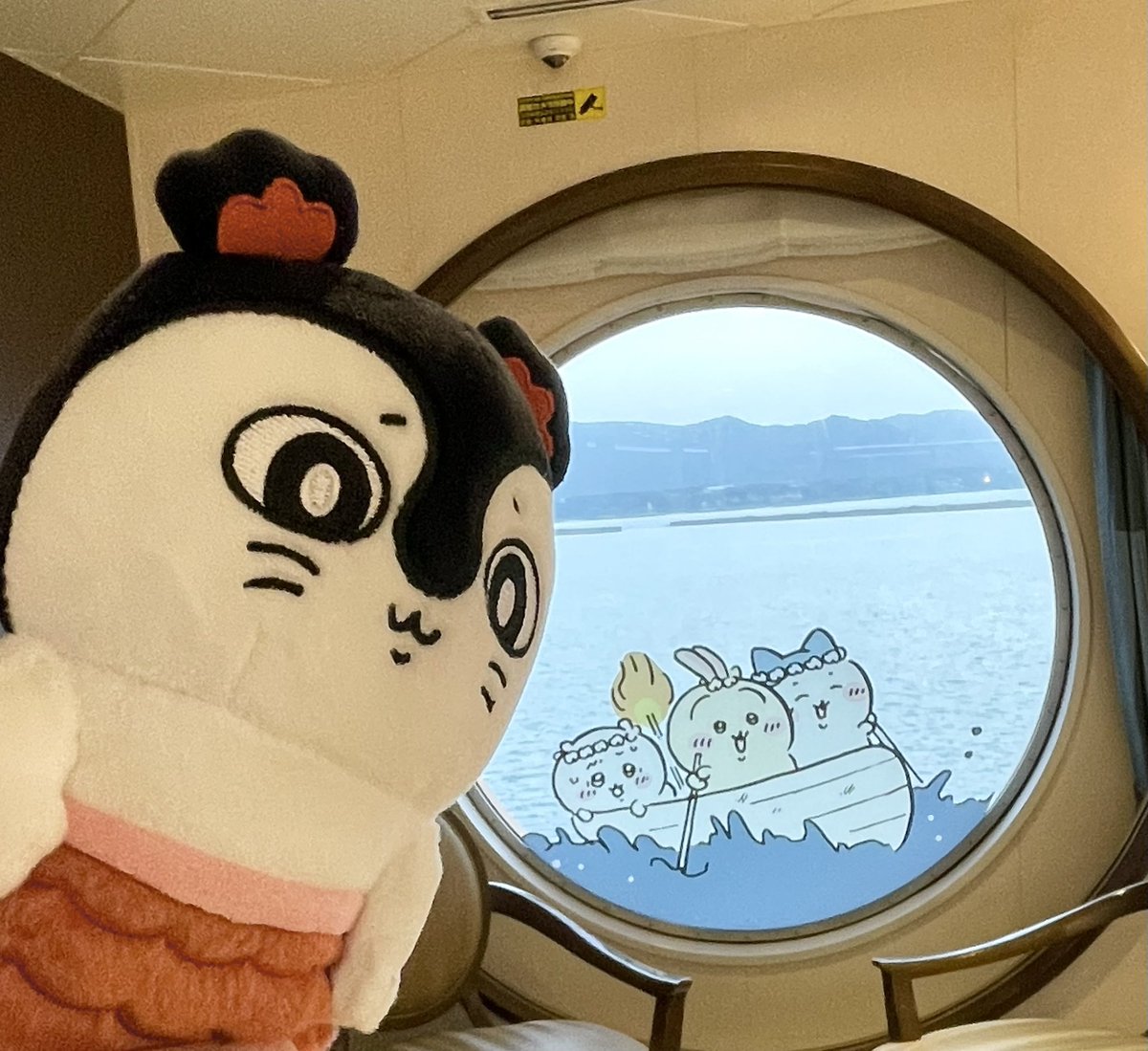 mallow_chiikawa's tweet photo. セイレーンにぴったりのぬい撮りスポットが多くて楽しかった📸 https://t.co/9TWNqFqQPf